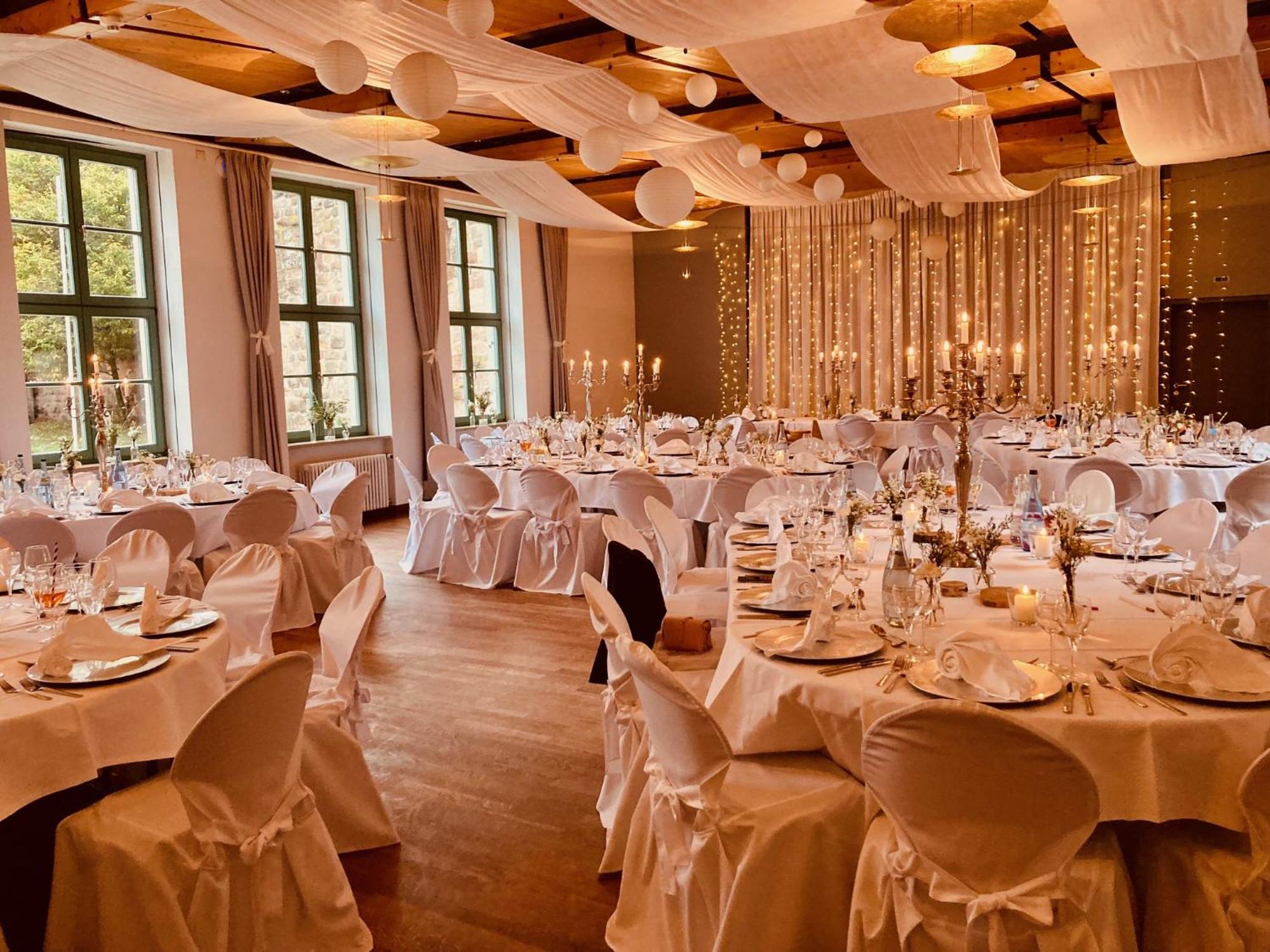 Hotel Burg Abenberg Extérieur photo